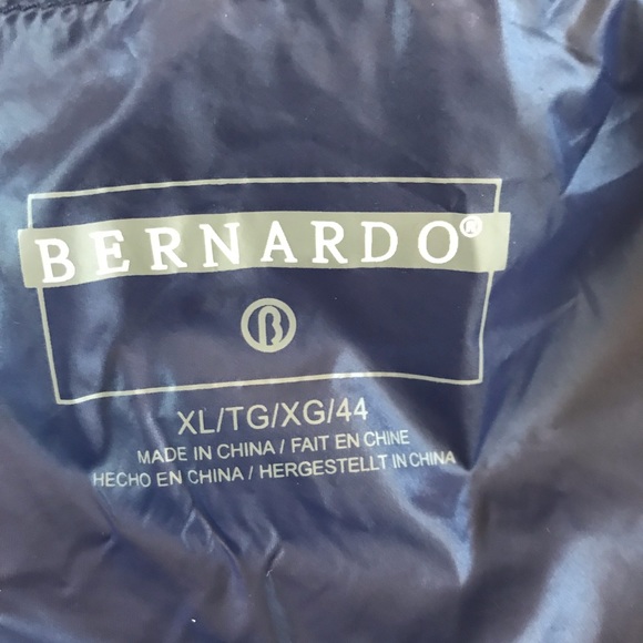 Bernardo Winter Coat. - Picture 9 of 13